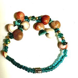 Green crystal beaded shell bracelet